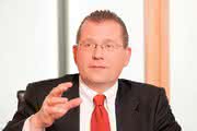 Wirtschaft + Unternehmen: „Live in Aktion“