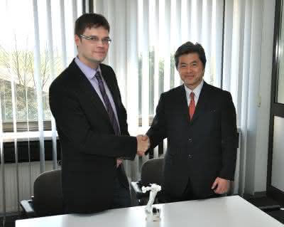 Wirtschaft + Unternehmen: De Man: 25 Roboter bis Jahresende Wirtschaft + Unternehmen: De Man: 25 Roboter bis Jahresende