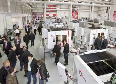Wirtschaft + Unternehmen: Hermle: Besucherrekord auf der Hausausstellung Wirtschaft + Unternehmen: Hermle: Besucherrekord auf der Hausausstellung