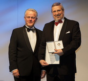 News: Fraunhofer-Medaille für für Prof. Eckhard Beyer