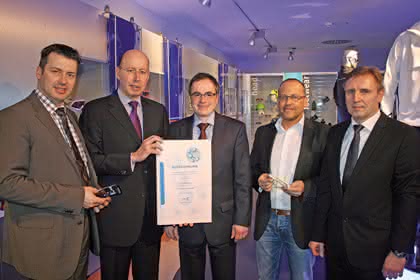 News: uvex Schutzbrille ist Produkt des Jahres 2012