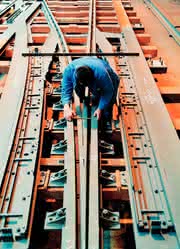 Wirtschaft + Unternehmen: Vossloh: Weichenstellung für PLM