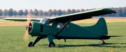 Wirtschaft + Unternehmen: Rendezvous auf dem Flughafen Tempelhof Wirtschaft + Unternehmen: Rendezvous auf dem Flughafen Tempelhof