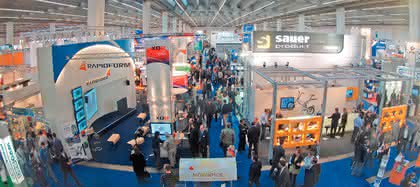 Wirtschaft + Unternehmen: Euromold 2008: Auf Wachstumskurs Wirtschaft + Unternehmen: Euromold 2008: Auf Wachstumskurs
