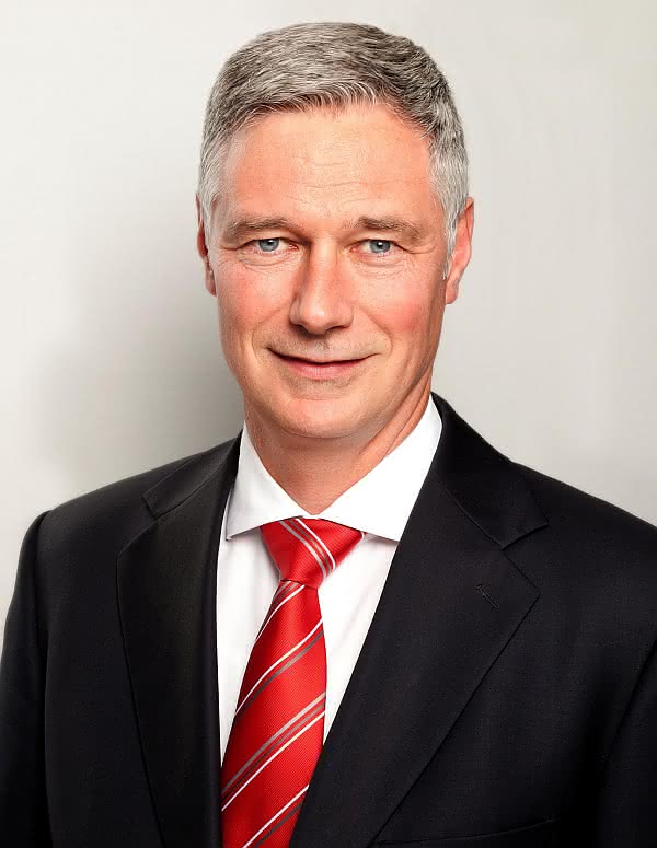 Wirtschaft + Unternehmen: Matthias Fischer übernimmt die Europa-Spitze von TMHE Wirtschaft + Unternehmen: Matthias Fischer übernimmt die Europa-Spitze von TMHE