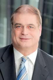 Wirtschaft + Unternehmen: VDMA Präzisionswerkzeuge: Alles im Lot Wirtschaft + Unternehmen: VDMA Präzisionswerkzeuge: Alles im Lot
