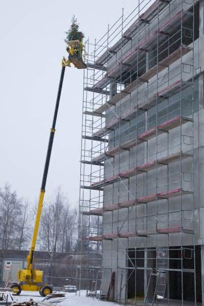 Wirtschaft + Unternehmen: Yaskawa: Richtfest am Neubau in Allershausen