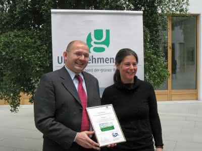 Wirtschaft + Unternehmen: juwi-Gruppe erhält Gold für klimaneutrales Wirtschaften Wirtschaft + Unternehmen: juwi-Gruppe erhält Gold für klimaneutrales Wirtschaften