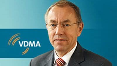 Wirtschaft + Unternehmen: VDMA: Nochmals leichtes Plus im Oktober Wirtschaft + Unternehmen: VDMA: Nochmals leichtes Plus im Oktober
