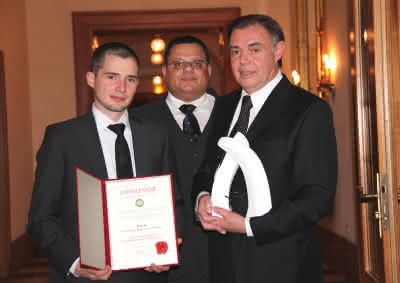 Wirtschaft + Unternehmen: EWM gewinnt Goldjupiter