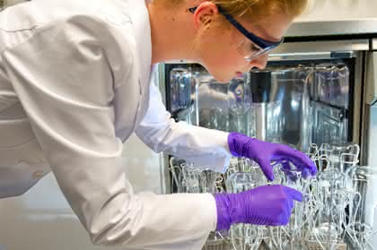 News: Reinigung von Laborglasgeräten