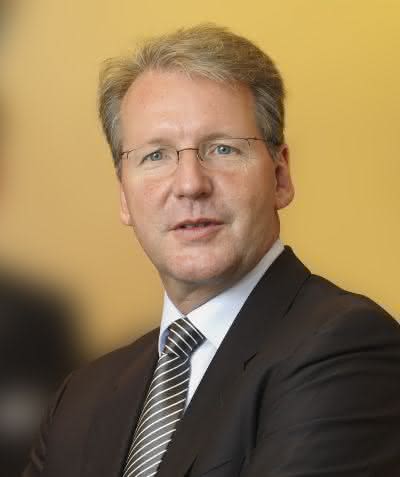 Wirtschaft + Unternehmen: Umwandlung der Schaeffler GmbH in Schaeffler AG vollzogen Wirtschaft + Unternehmen: Umwandlung der Schaeffler GmbH in Schaeffler AG vollzogen
