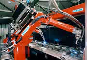 Wirtschaft + Unternehmen: Maschinenbau unbeirrt deutlich im Plus