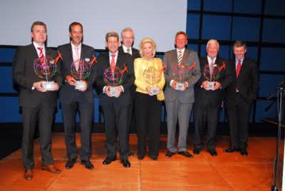 Wirtschaft + Unternehmen: Maria-Elisabeth Schaeffler erhält ÖkoGlobe 2011 als Persönlichkeit des Jahres Wirtschaft + Unternehmen: Maria-Elisabeth Schaeffler erhält ÖkoGlobe 2011 als Persönlichkeit des Jahres