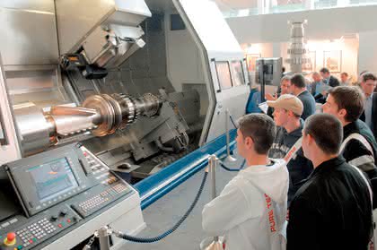 Wirtschaft + Unternehmen: Fertigungsspezialisten treffen sich in Hannover Wirtschaft + Unternehmen: Fertigungsspezialisten treffen sich in Hannover
