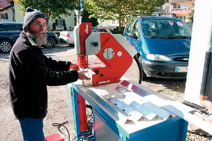 Zerspanen: Mobil stanzen Zerspanen: Mobil stanzen