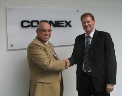 Wirtschaft + Unternehmen: Cognex und Barcodat unterzeichnen Partnerschaftsvertrag Wirtschaft + Unternehmen: Cognex und Barcodat unterzeichnen Partnerschaftsvertrag