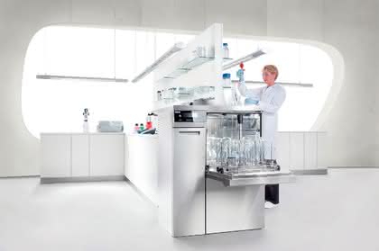 Laborglas-Reinigungs- und Desinfektionsautomaten: Laborglas richtig aufbereiten