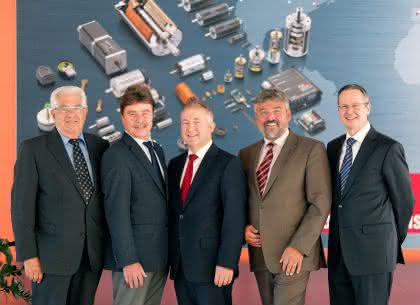 Wirtschaft + Unternehmen: Maxon Motor: Rekordergebnis im Jahr 2010 Wirtschaft + Unternehmen: Maxon Motor: Rekordergebnis im Jahr 2010