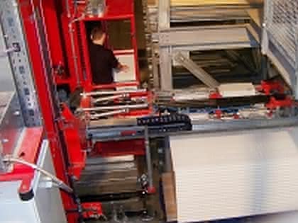 Wirtschaft + Unternehmen: Klinkhammer kombiniert
