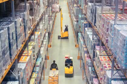 Wirtschaft + Unternehmen: Ortung im Lager auf den Zentimeter