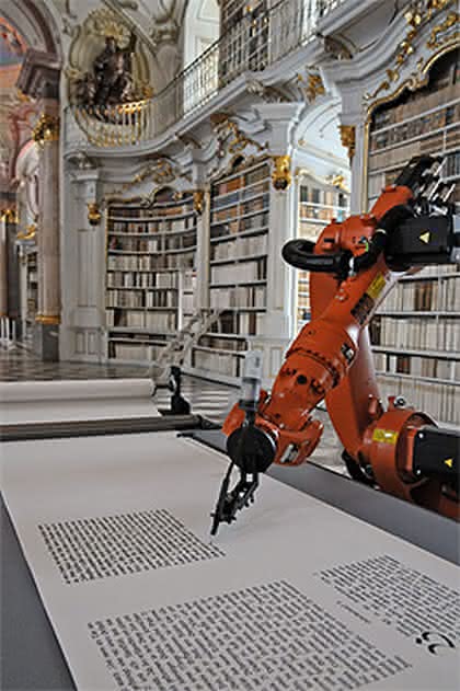 Wirtschaft + Unternehmen: Kuka verstrahlt wieder Zuversicht
