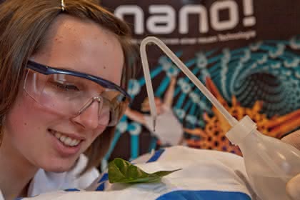 News: Sicheres Arbeiten mit Nanomaterialien