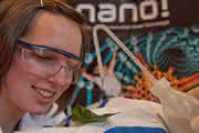 News: Sicheres Arbeiten mit Nanomaterialien