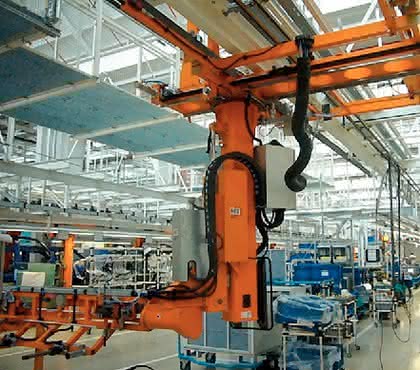 Wirtschaft + Unternehmen: Mehr Kraft