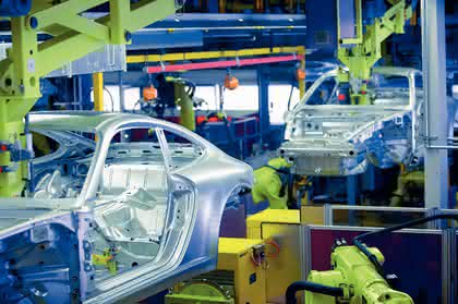 Software: E-CAD: High-Tech unter‘m Teppich Software: E-CAD: High-Tech unter‘m Teppich