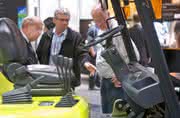 Wirtschaft + Unternehmen: CeMAT: Stapler werden intelligenter und wirtschaftlicher
