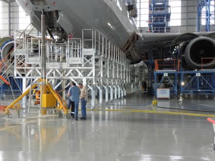 Wirtschaft + Unternehmen: Steigtechnik: Basis für die LH-Wartung