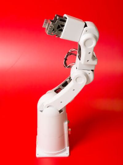 Wirtschaft + Unternehmen: Denso und der akademische Roboter Wirtschaft + Unternehmen: Denso und der akademische Roboter