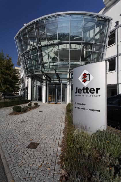 Wirtschaft + Unternehmen: Jetter: Wenig Kasse - gute Aussichten