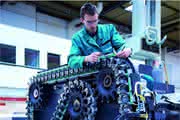 Wirtschaft + Unternehmen: Gildemeister erzielt auch 2010 positives Ergebnis Wirtschaft + Unternehmen: Gildemeister erzielt auch 2010 positives Ergebnis