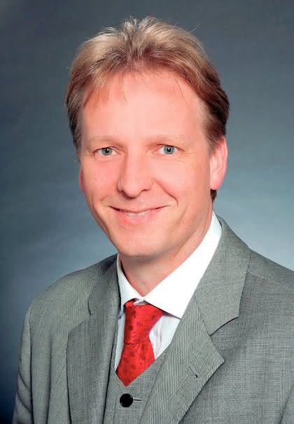 Wirtschaft + Unternehmen: Arburg gewinnt Zeit in Elektronikentwicklung