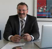 Wirtschaft + Unternehmen: Contact: Gut in 2010, optimistisch für 2011