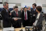 Wirtschaft + Unternehmen: Besuch bei Trumpf: Barroso würdigt die Bedeutung des deutschen Mittelstandes Wirtschaft + Unternehmen: Besuch bei Trumpf: Barroso würdigt die Bedeutung des deutschen Mittelstandes