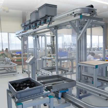 Wirtschaft + Unternehmen: Montrac mit automatisierter Lageranbindung