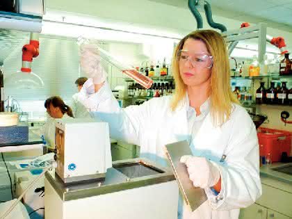 Thermooel Fragoltherm X-BF: Thermoöl für den Laborbereich Thermooel Fragoltherm X-BF: Thermoöl für den Laborbereich
