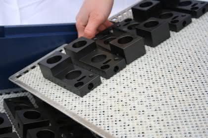Montagetechnik: Innovatives Werkstückträgersystem Montagetechnik: Innovatives Werkstückträgersystem