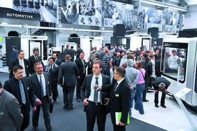 Wirtschaft + Unternehmen: Gildemeister: Hausmesse bei Deckel Maho Pfronten
