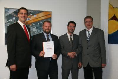 Wirtschaft + Unternehmen: Stahl Crane Systems: Neuer Partner im Süden zertifiziert Wirtschaft + Unternehmen: Stahl Crane Systems: Neuer Partner im Süden zertifiziert
