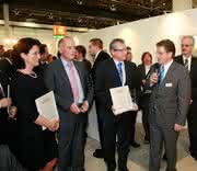 Wirtschaft + Unternehmen: Krauss Maffei: verleiht Blue Power Award