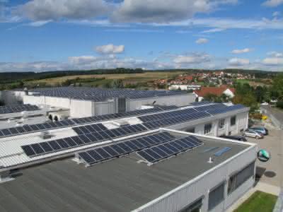 Wirtschaft + Unternehmen: Bühler Motor: Mit der Sonne im Bund Wirtschaft + Unternehmen: Bühler Motor: Mit der Sonne im Bund