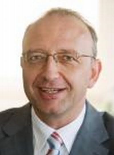 Wirtschaft + Unternehmen: Deutsche Simulia-Konferenz: Vom Wasserfloh bis zur Windkraftanlage Wirtschaft + Unternehmen: Deutsche Simulia-Konferenz: Vom Wasserfloh bis zur Windkraftanlage