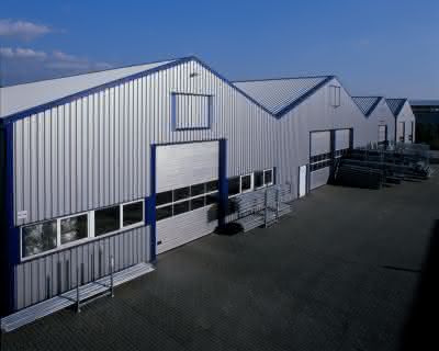 Wirtschaft + Unternehmen: Haltec:  "TOP 100"-Auszeichnung für Hallenhersteller