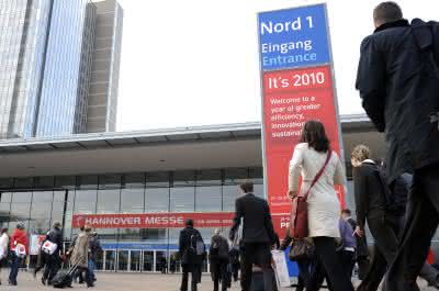 Wirtschaft + Unternehmen: Hannover Messe 2011: Frankreich wird Partnerland Wirtschaft + Unternehmen: Hannover Messe 2011: Frankreich wird Partnerland