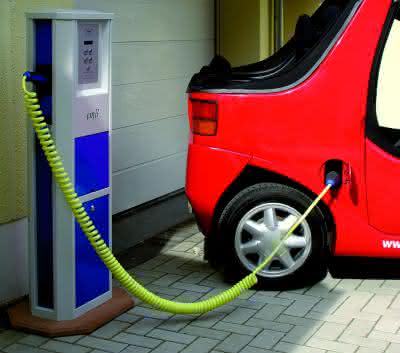 Wirtschaft + Unternehmen: Lapp Kabel: bei Eröffnung des Stuttgarter Zentrums für e-Mobility Wirtschaft + Unternehmen: Lapp Kabel: bei Eröffnung des Stuttgarter Zentrums für e-Mobility