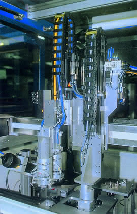 Antriebstechnik: Bewegung in der Mikroelektronik-Montage Antriebstechnik: Bewegung in der Mikroelektronik-Montage